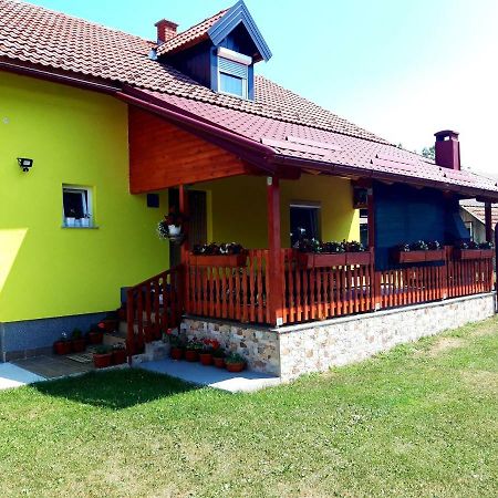 Apartment Slap Rakovica Exterior photo