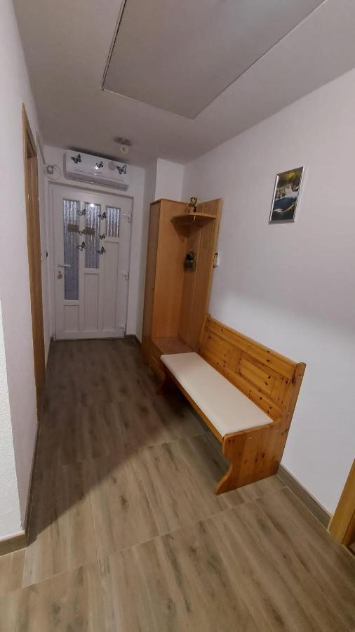 Apartment Slap Rakovica Exterior photo